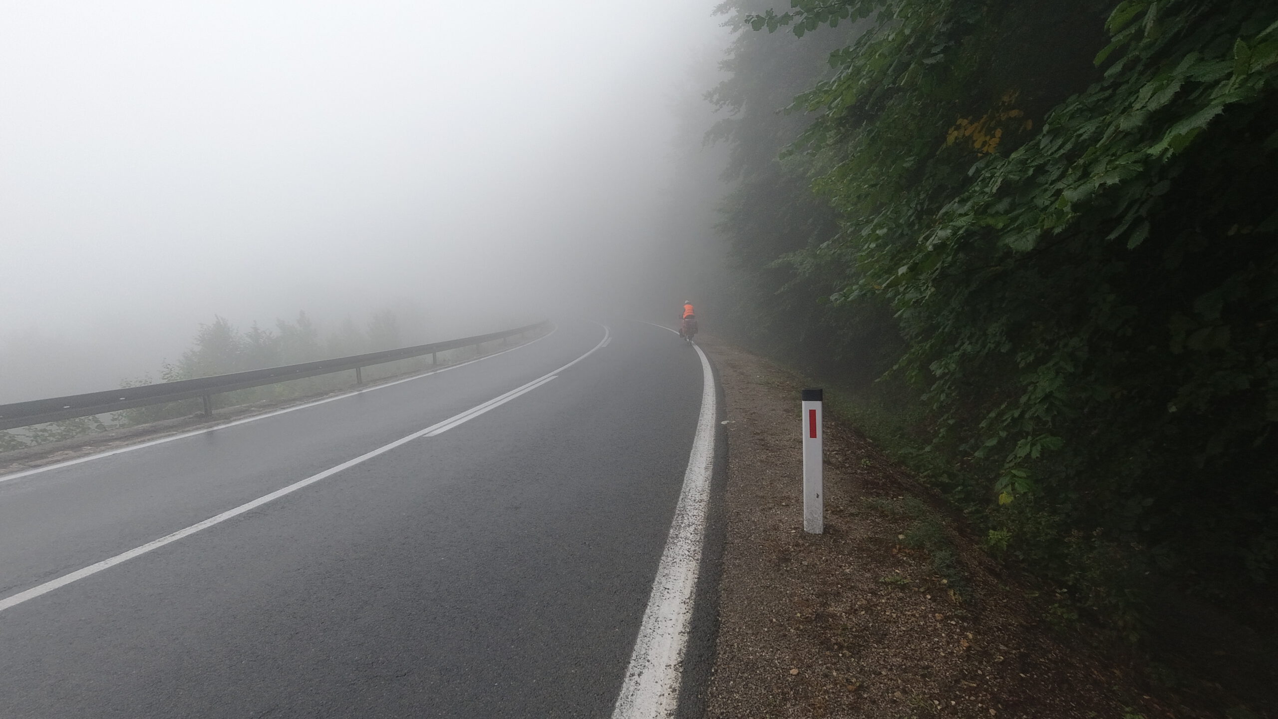You are currently viewing Durch den Nebel in die wunderbare bosnische Natur